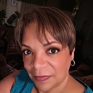 Meet your Posher, Kelli